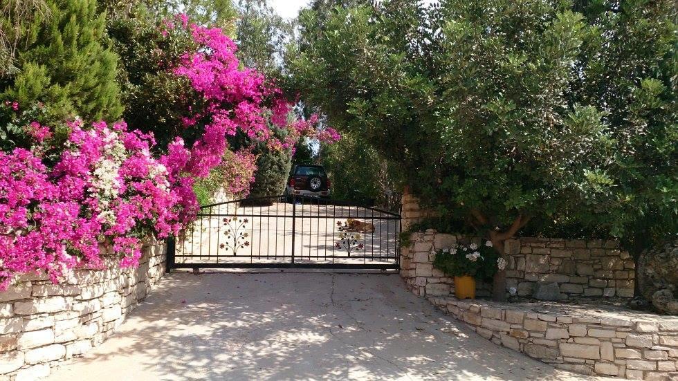 Mikros Paradisos Somatas Bagian luar foto