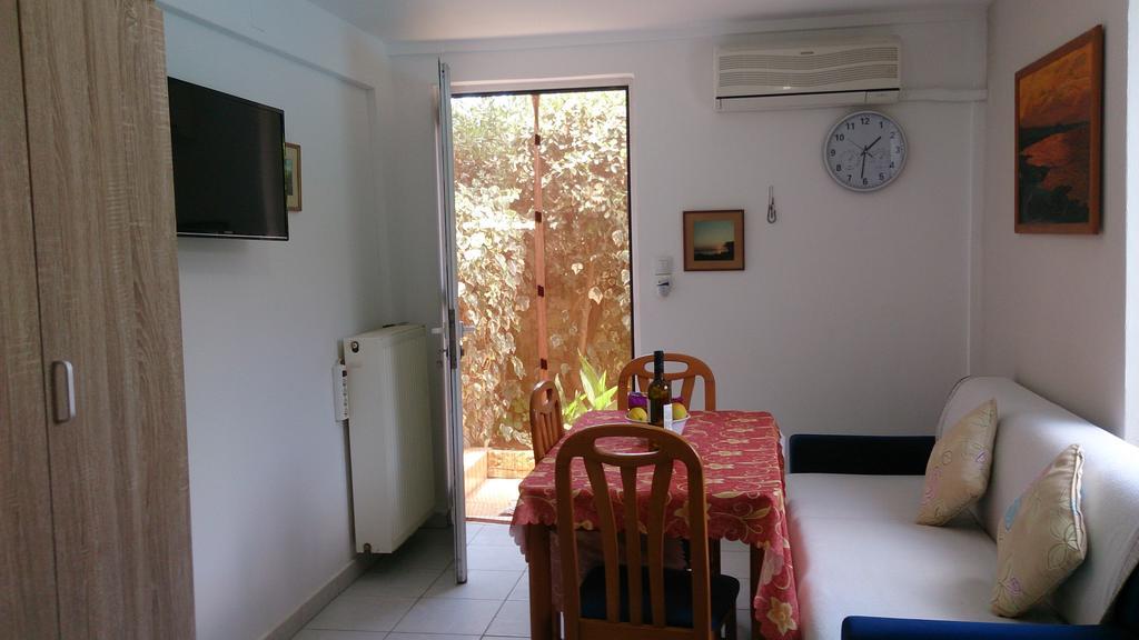 Mikros Paradisos Somatas Bagian luar foto