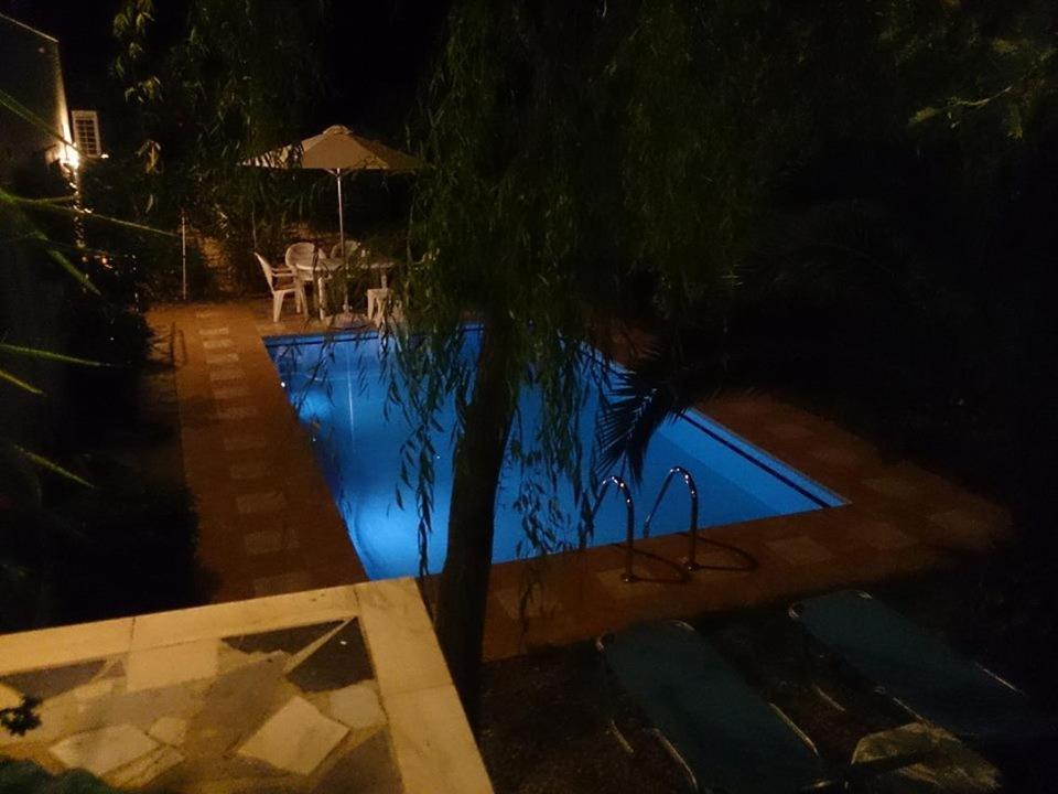 Mikros Paradisos Somatas Bagian luar foto